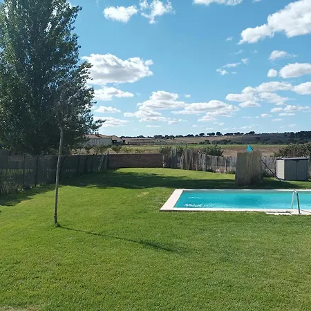 Casas Olmo Y Fresno Jardin Y Piscina A 17 Kilometros De * Salamanca
