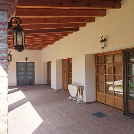 Holiday home Casas Olmo Y Fresno Jardin Y Piscina A 17 Kilometros De *