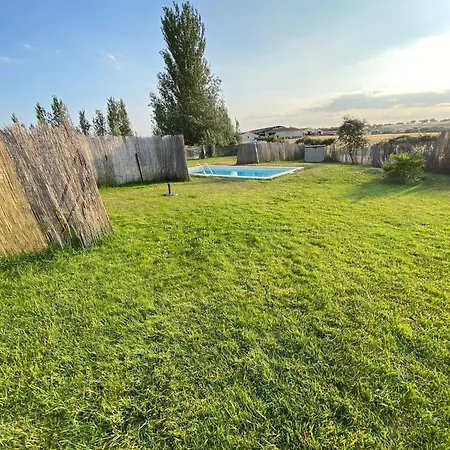 Nyaraló Casas Olmo Y Fresno Jardin Y Piscina A 17 Kilometros De *