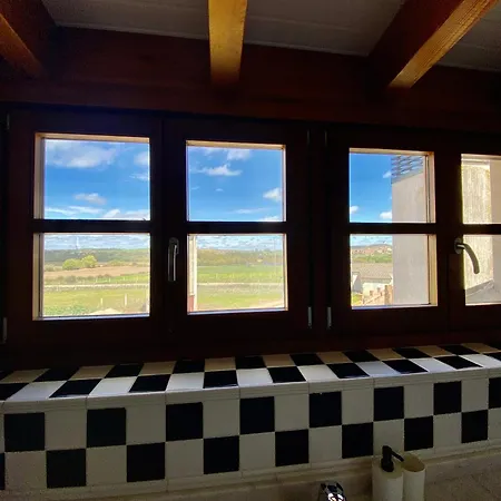 Casas Olmo Y Fresno Jardin Y Piscina A 17 Kilometros De Holiday home *