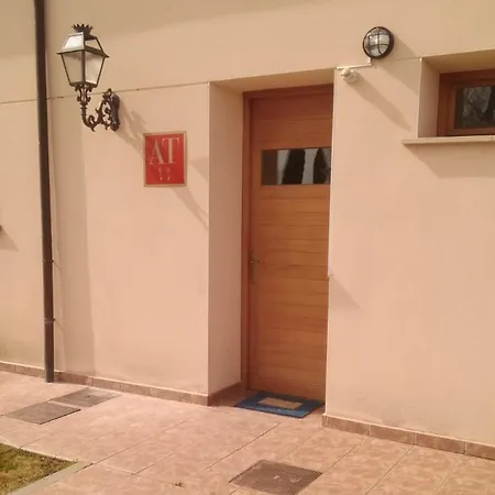 Casa de Férias Casas Olmo y Fresno jardín y piscina a 17 kilómetros de Salamanca Salamanca