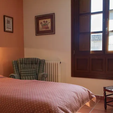 Casas Olmo Y Fresno Jardin Y Piscina A 17 Kilometros De Salamanca